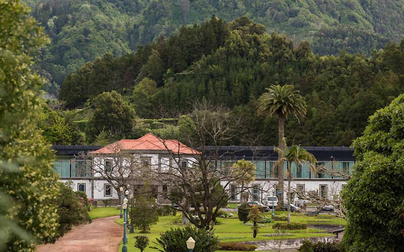 furnas boutique hotel surroundings