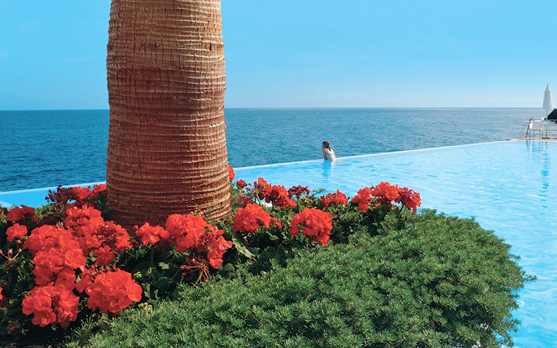 vidamar madeira hotel resort outdoor swimming pool