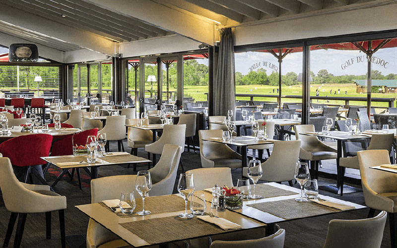 golf medoc resort restaurant