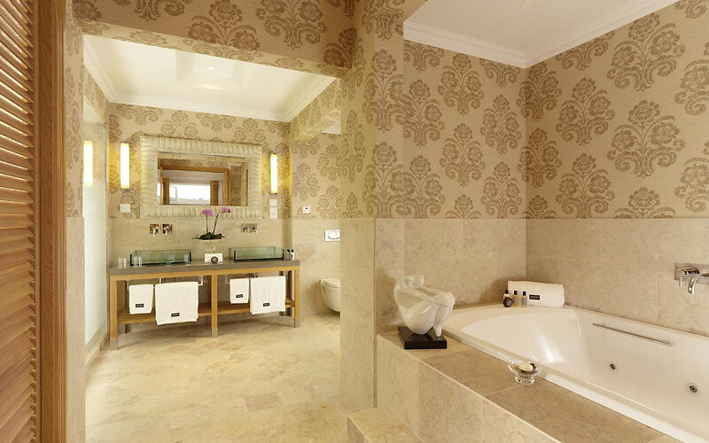 dolce camporeal bathroom