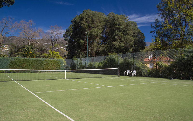 casa velha do palheiro tennis court