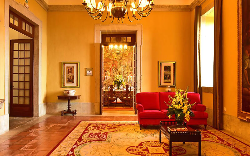 pousada palmela lobby