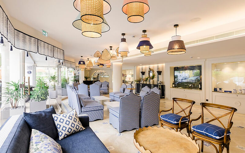 the albatroz hotel lounge