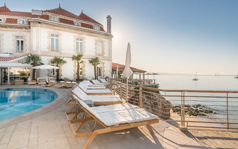 the albatroz hotel pool