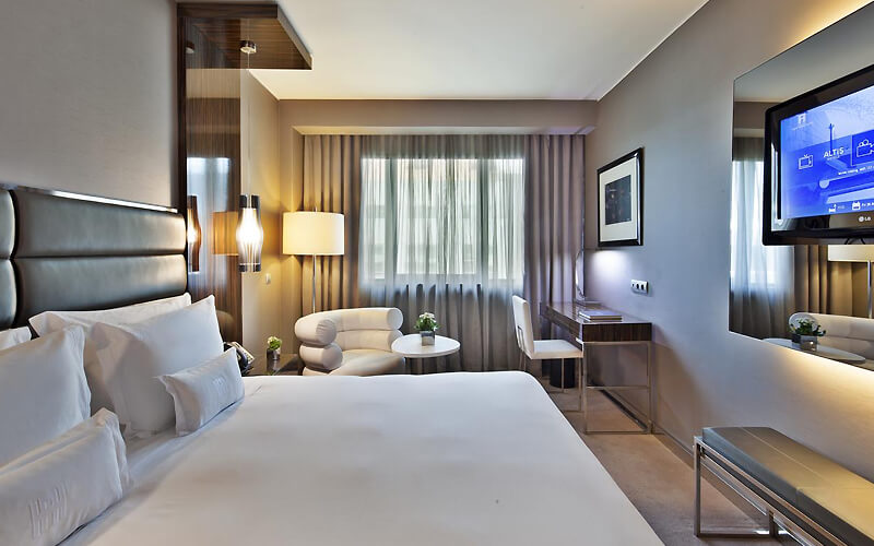 altis grand hotel standard bedroom
