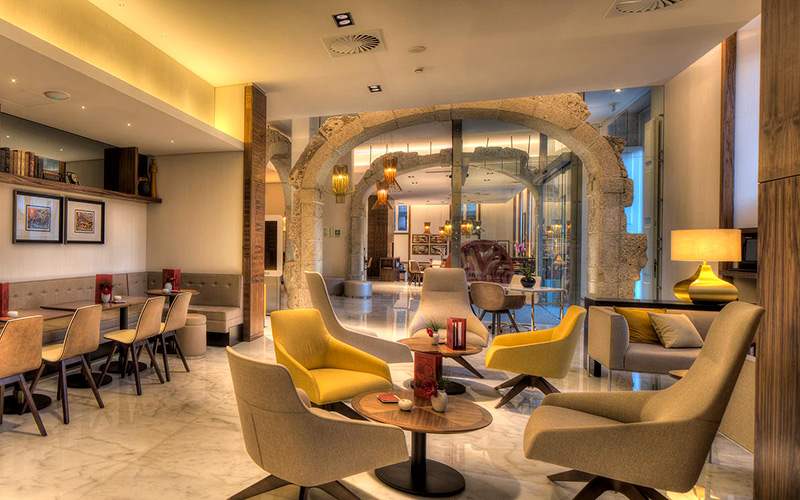 hotel nh collection porto batalha restaurant lobby