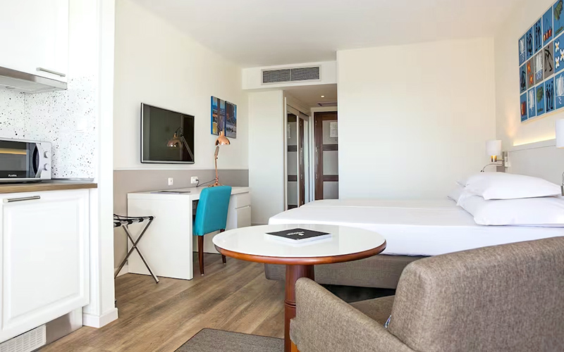 pestana cascais hotel aparthotel kitchenette room