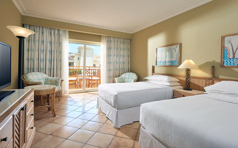 sheraton soma bay resort twin guest room egypt
