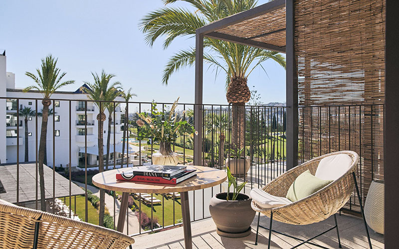 la zambra king golf view terrace room
