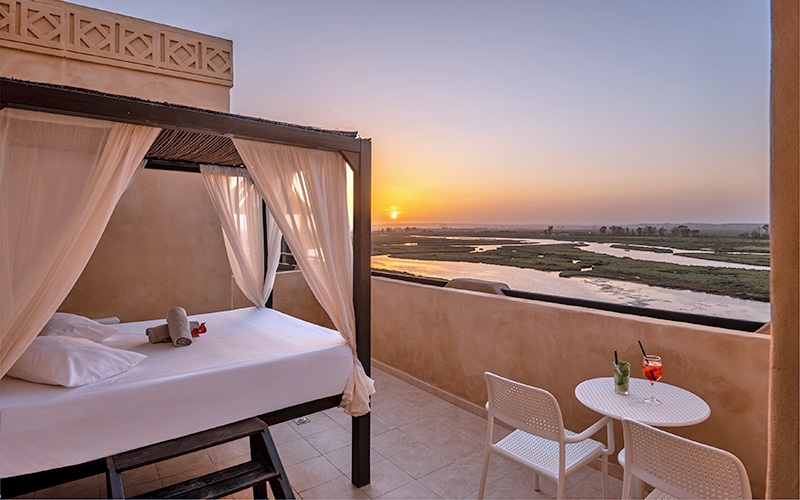 vila gale isla canela hotel sunset view