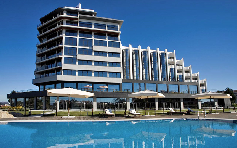 montebelo viseu congress hotel pool facade