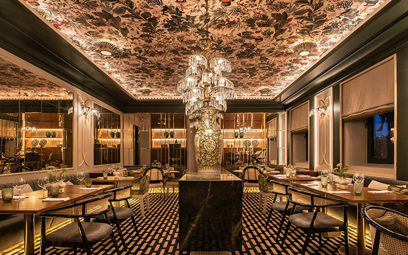 vinha boutique hotel restaurant lights