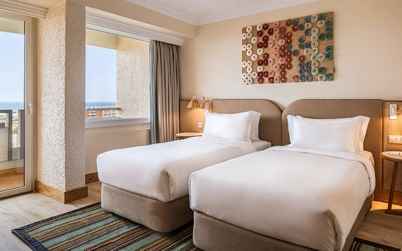 hyatt regency vilamoura guestroom twin beds corner view