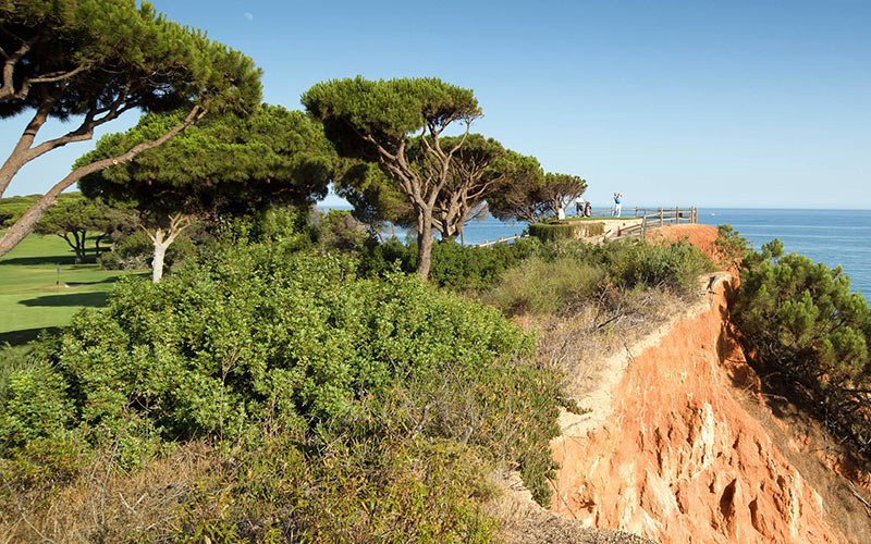 pine cliffs golf algarve