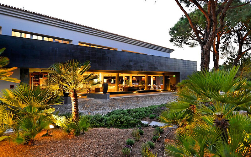 praia verde boutique hotel facade