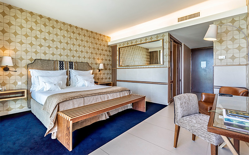 wine books sea algarve prestige room
