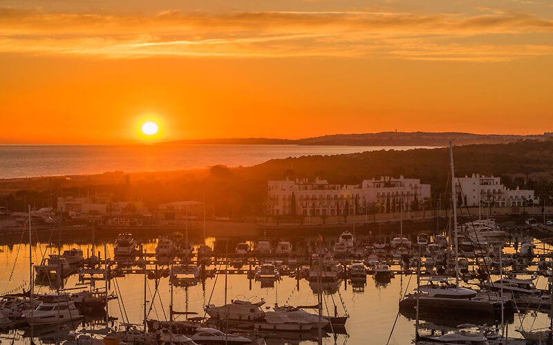vila gale marina sunset